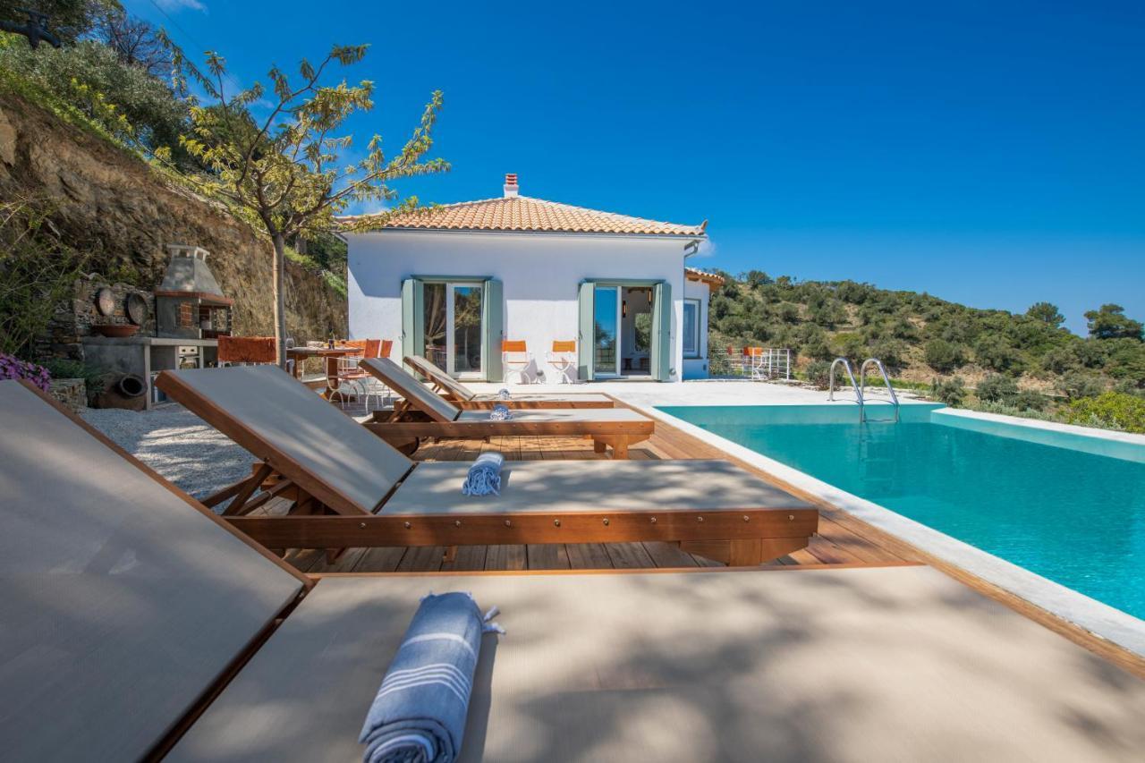 Avgi Villa กลอซซา ภายนอก รูปภาพ