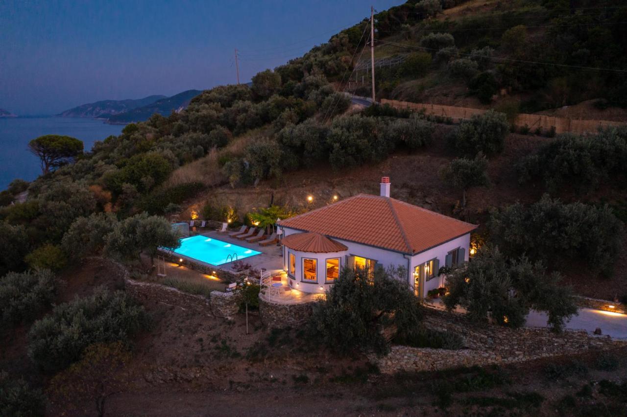 Avgi Villa กลอซซา ภายนอก รูปภาพ