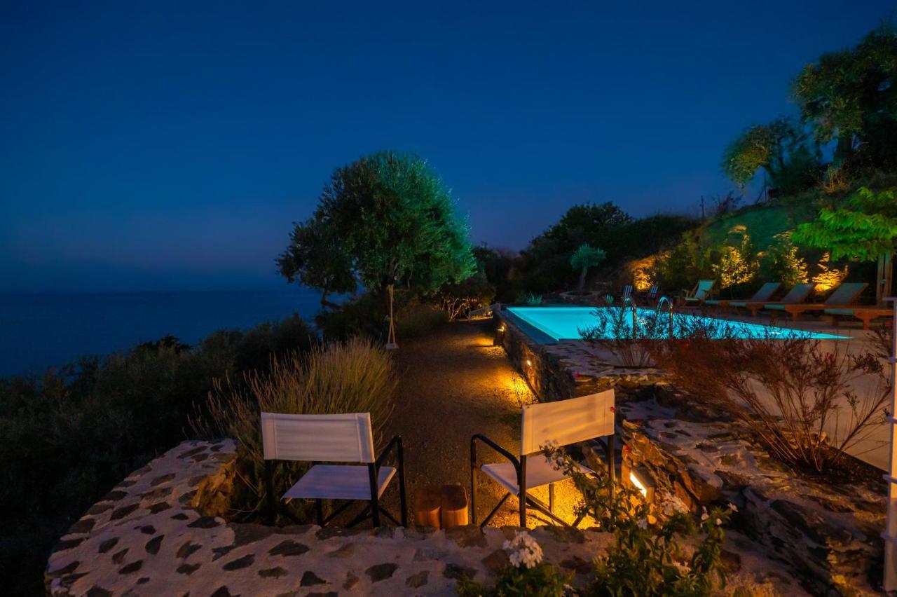 Avgi Villa กลอซซา ภายนอก รูปภาพ