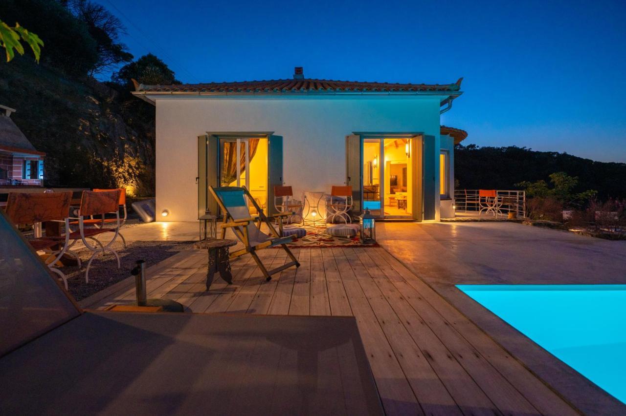 Avgi Villa กลอซซา ภายนอก รูปภาพ