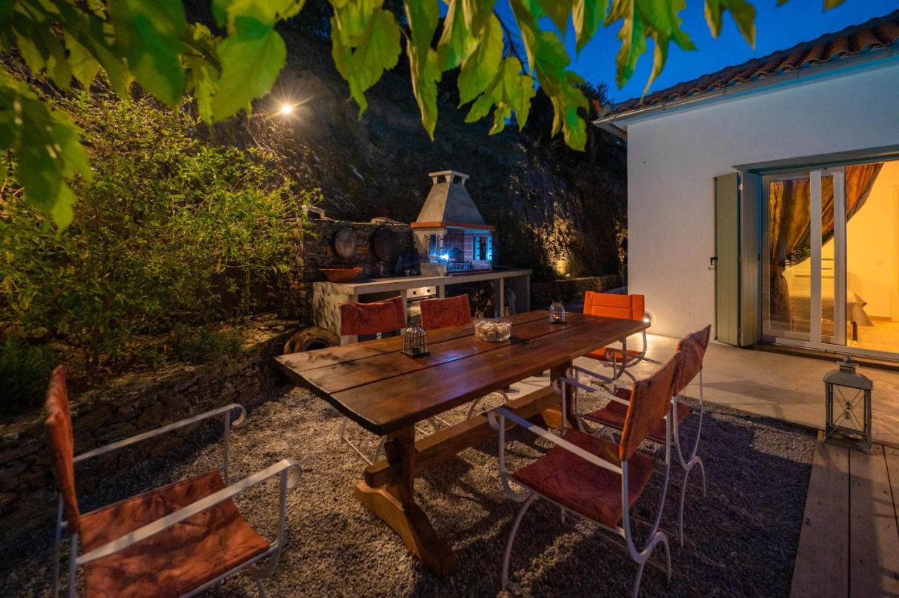 Avgi Villa กลอซซา ภายนอก รูปภาพ