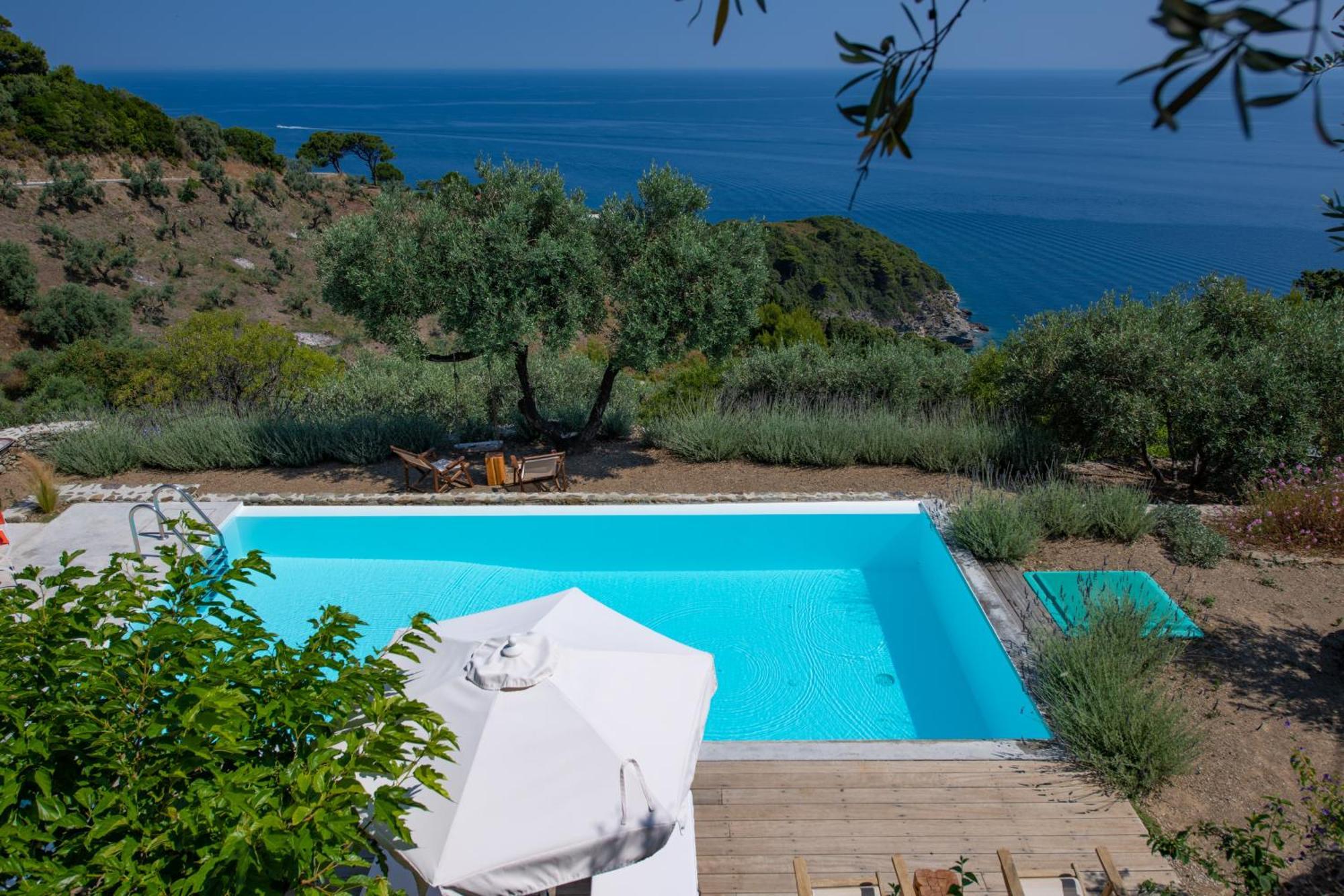 Avgi Villa กลอซซา ภายนอก รูปภาพ