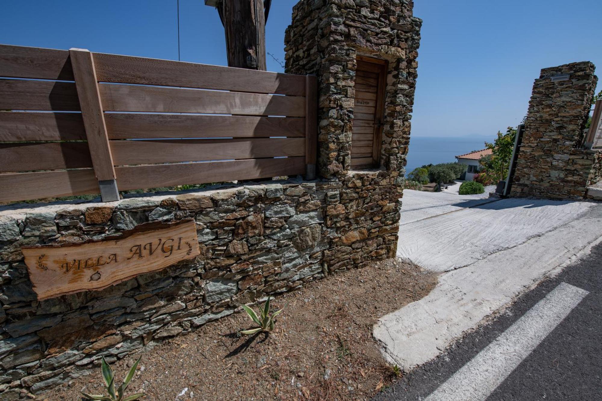 Avgi Villa กลอซซา ภายนอก รูปภาพ