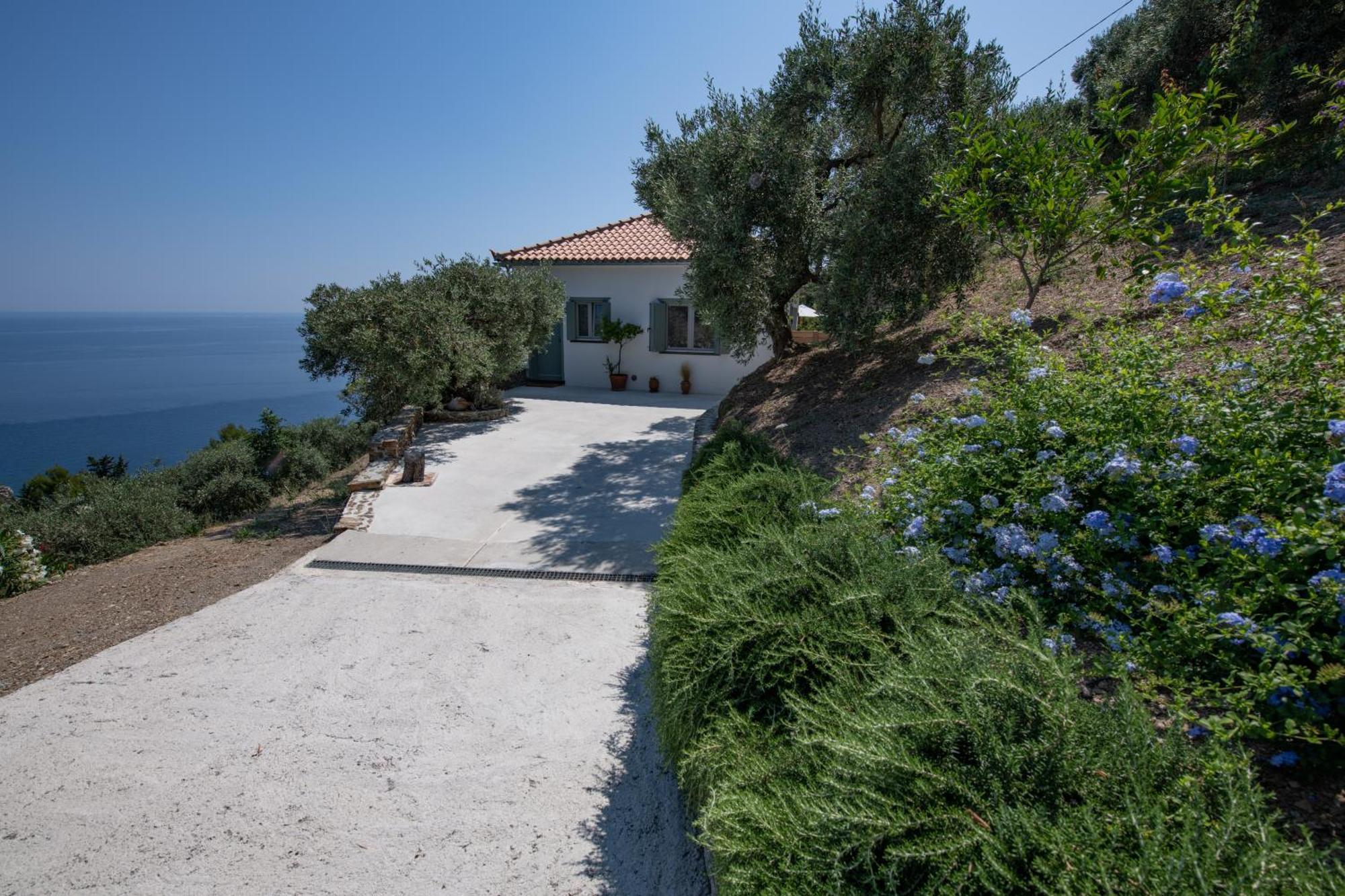 Avgi Villa กลอซซา ภายนอก รูปภาพ